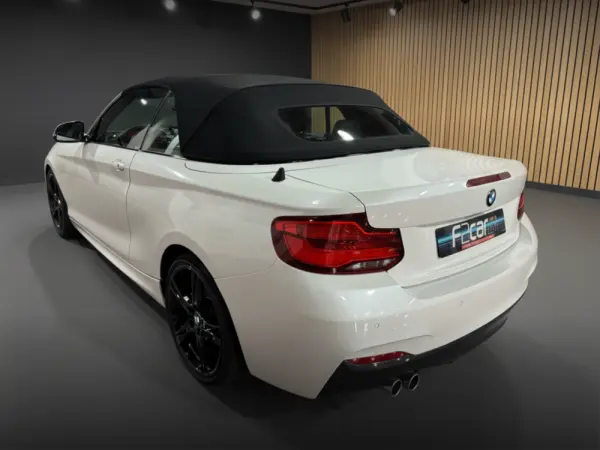 BMW 220 D Pack M Auto 9