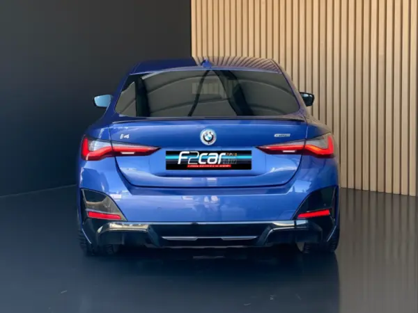 BMW i4 eDrive40 Pack Desportivo M 4