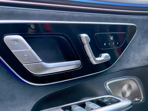 Mercedes-Benz EQE 350 AMG 8