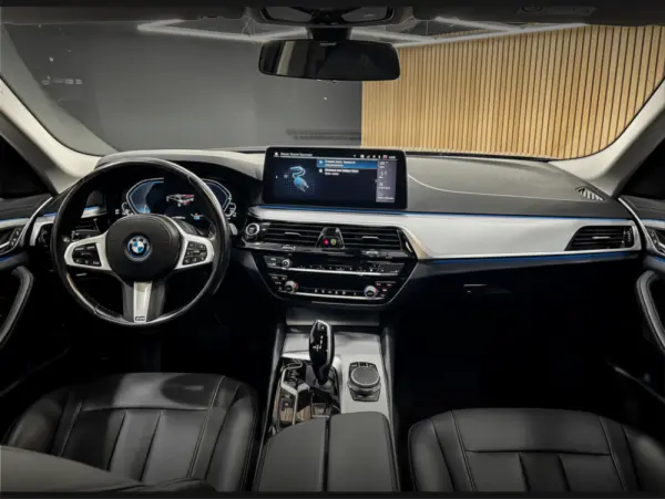 BMW 530 e 7