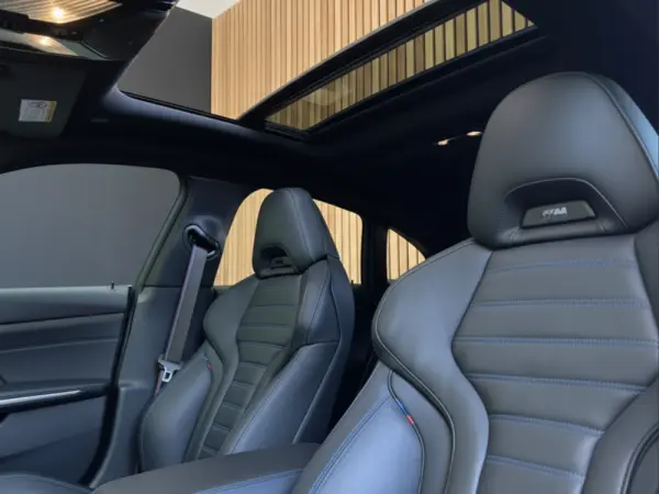 BMW i4 eDrive40 Pack Desportivo M 7