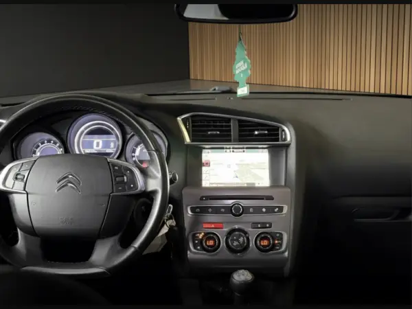 Citroën C4 1.2 PureTech Feel 5