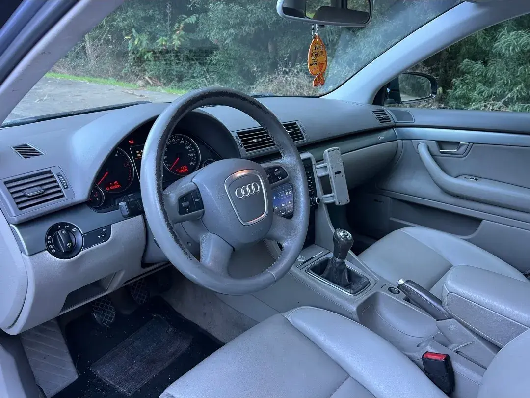 Audi A4 Avant 2.0 TDi Exclusive 7