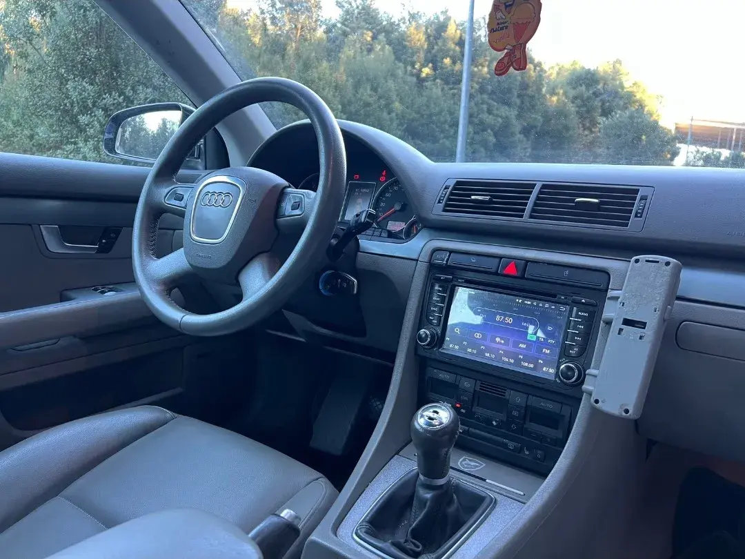 Audi A4 Avant 2.0 TDi Exclusive 11