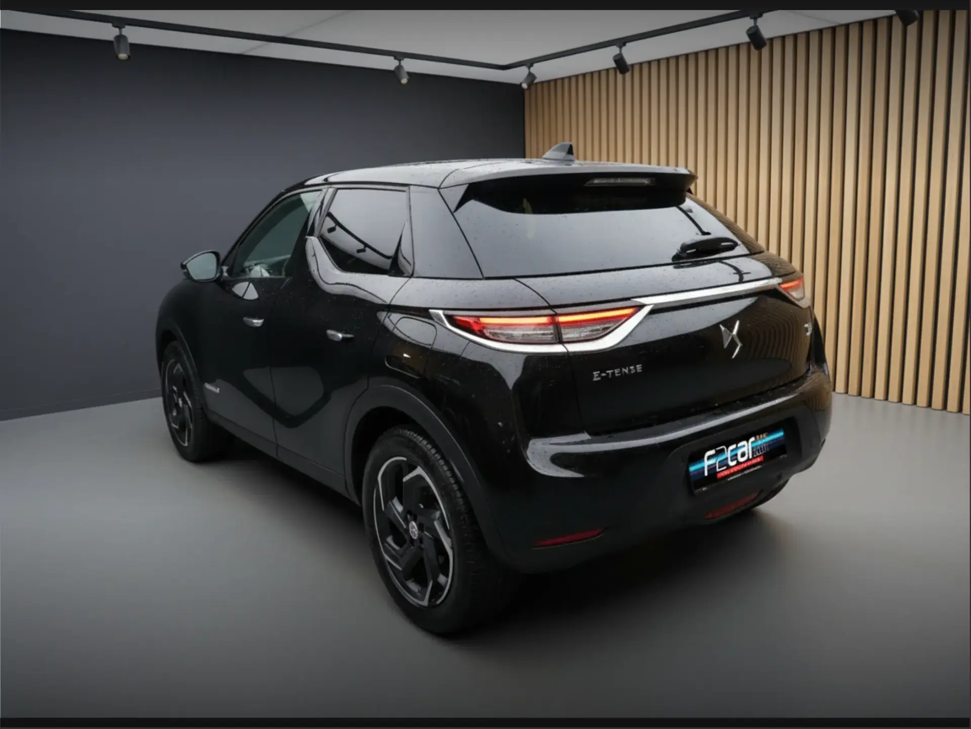 DS DS3 Crossback E-Tense Performance Line 3