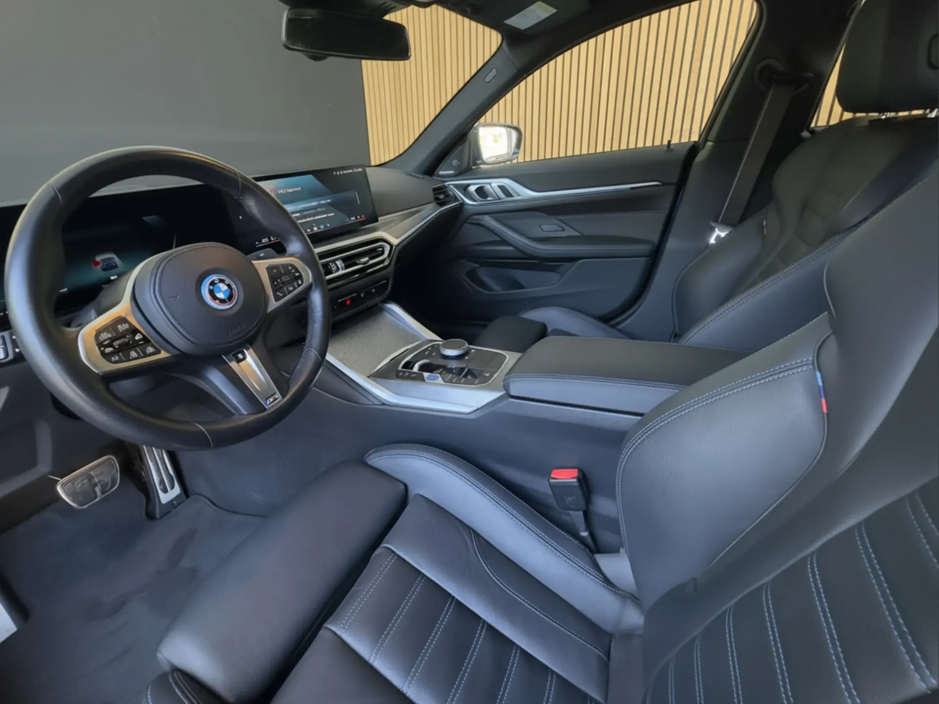 BMW i4 eDrive40 Pack Desportivo M 5