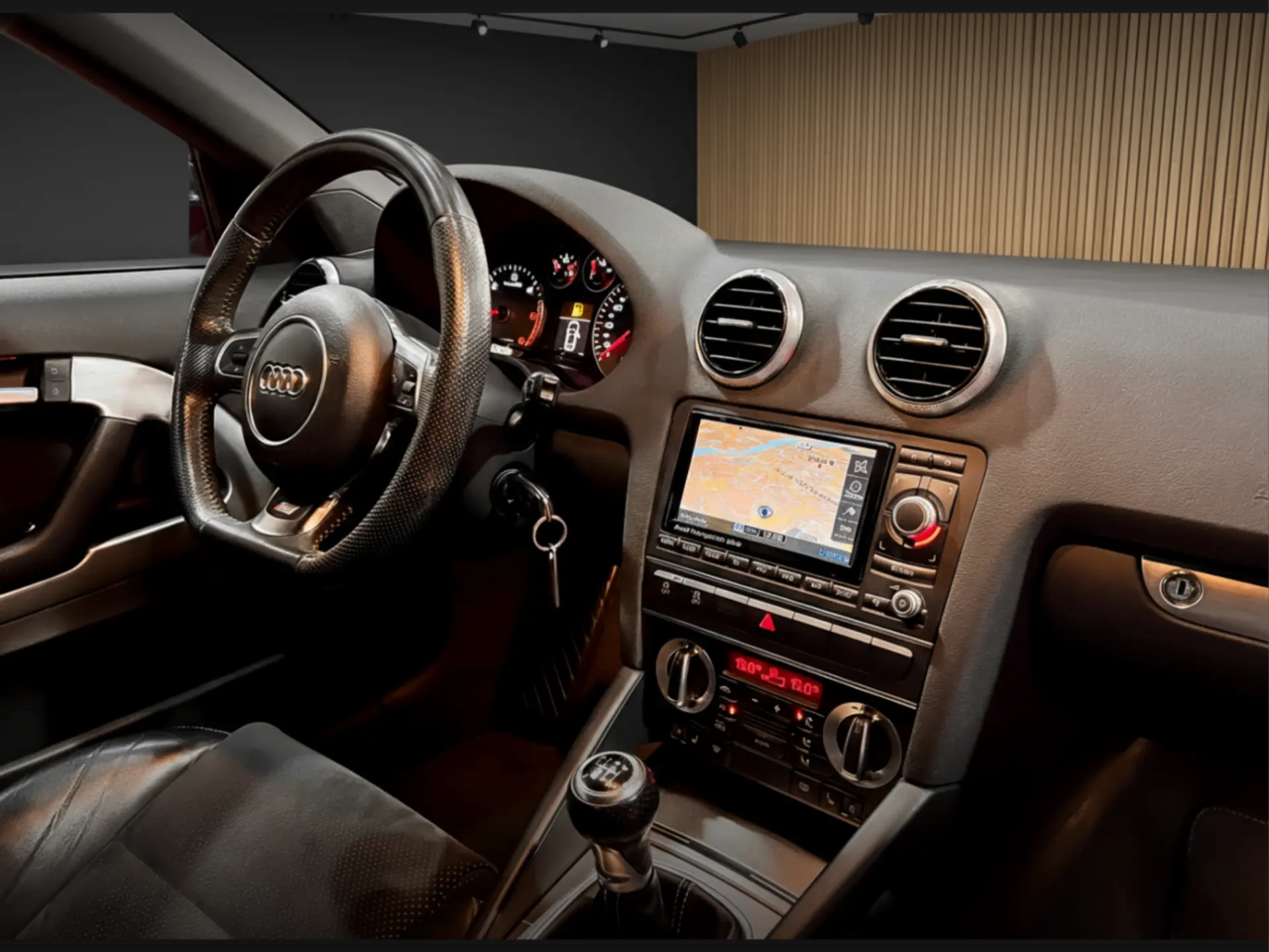 Audi A3 Cabrio 2.0 TDi S-line 10