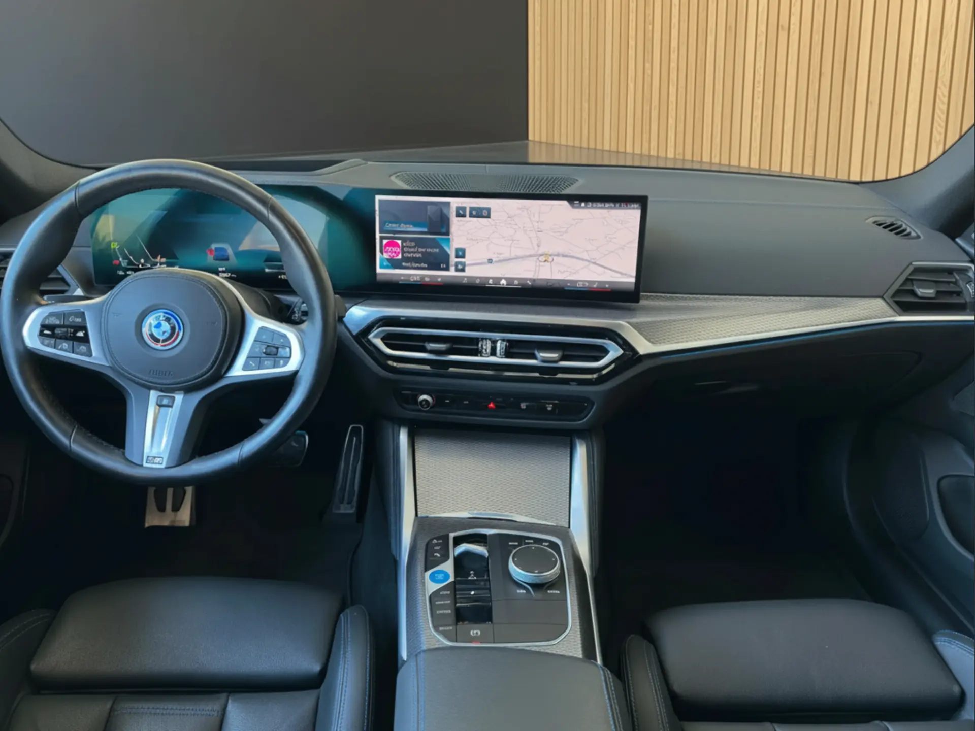 BMW i4 eDrive40 Pack Desportivo M 6