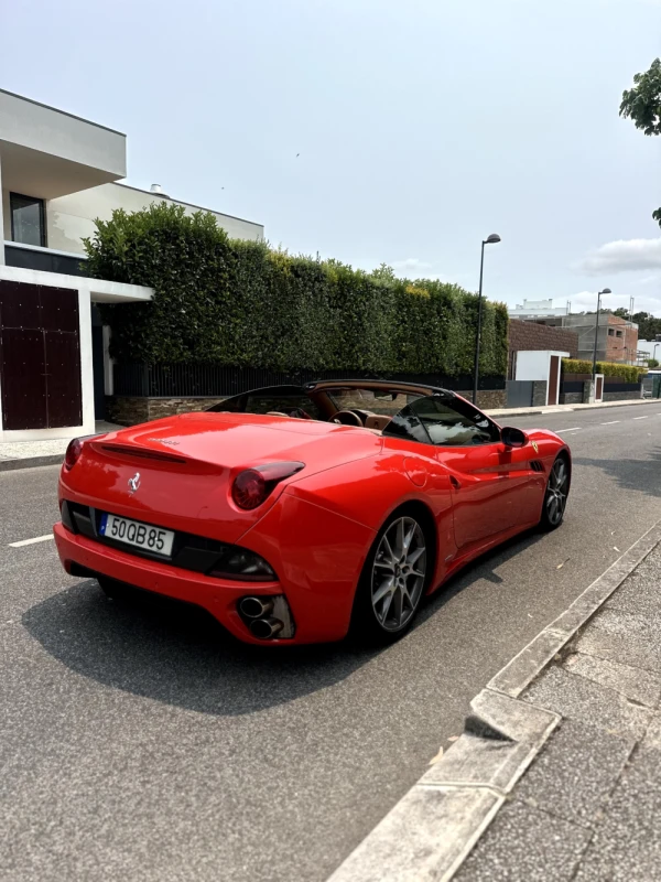 Ferrari California 9