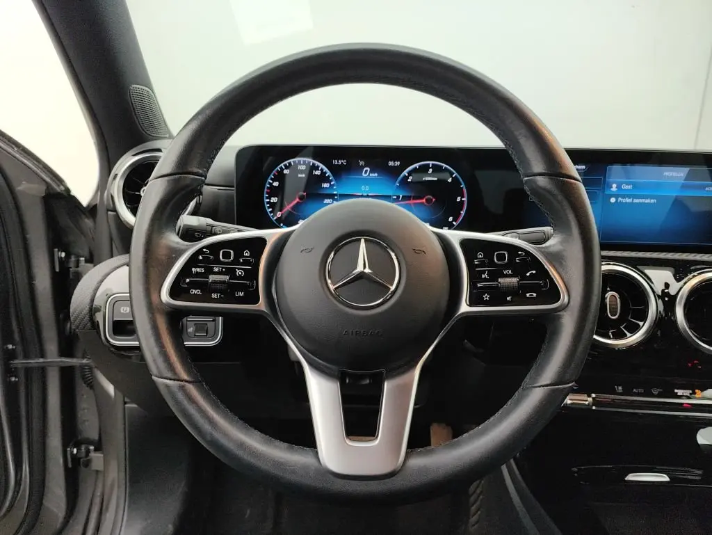 Mercedes-Benz A 180 d Business Solutions Aut. 3