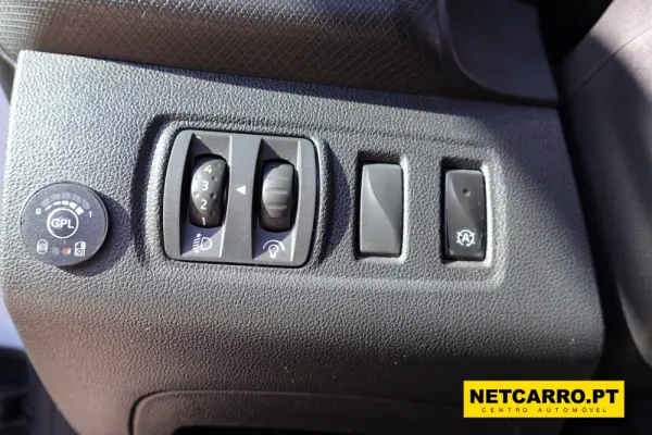 Renault Clio Outro 9