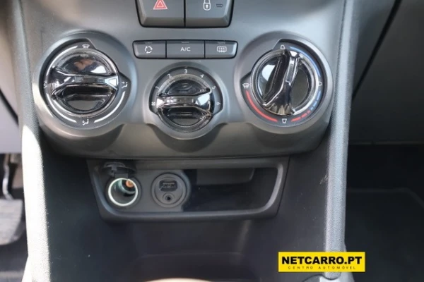 Peugeot 2008 1.6 e-HDi Active 6