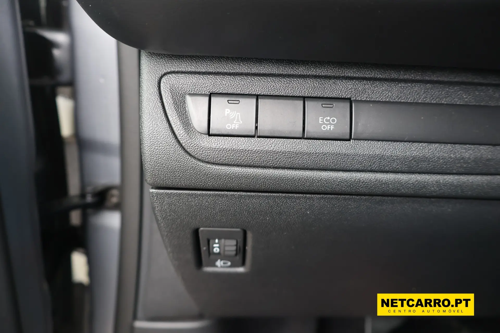 Peugeot 208 1.5 BlueHDi Active Pack 8