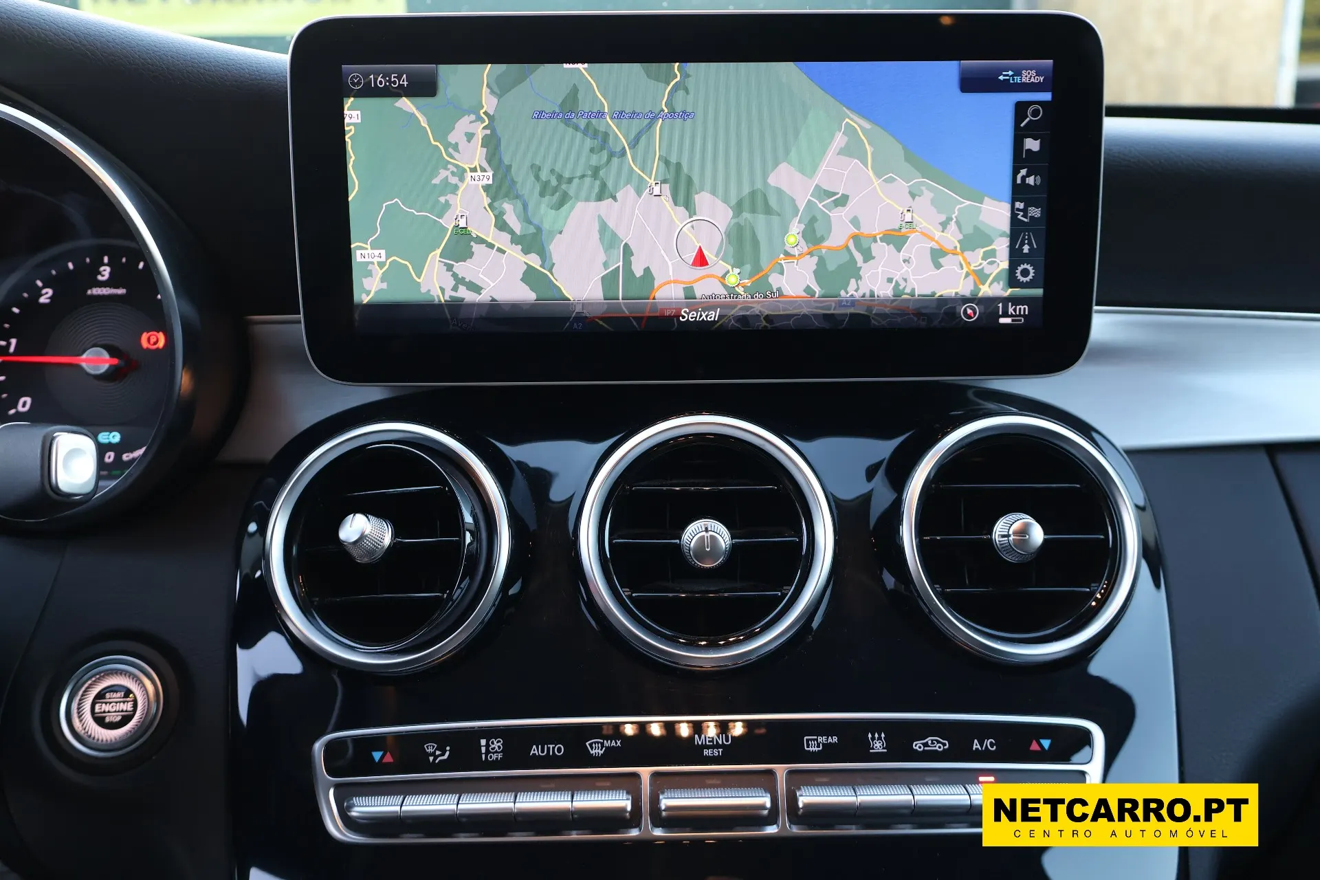 Mercedes-Benz C 300 AMG line 8