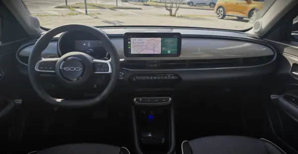 Fiat 600 1.2 Hybrid Sport 14