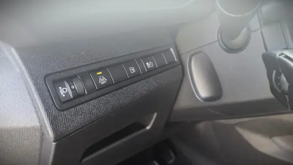 Peugeot 3008 1.6 HYBRID EAT8 ALLURE 20