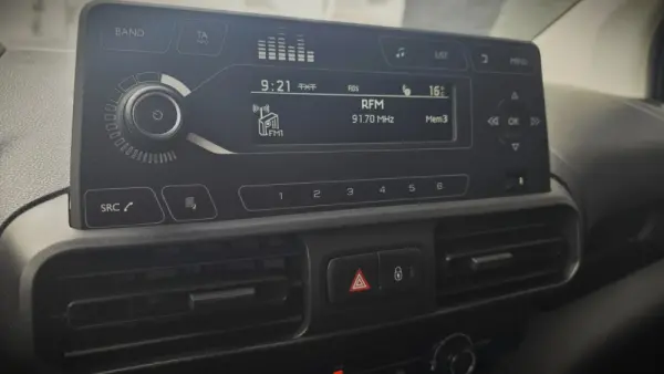 Peugeot Partner 1.5 BlueHDi Pro Standard 17