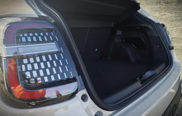 Fiat 600 1.2 Hybrid Sport 32