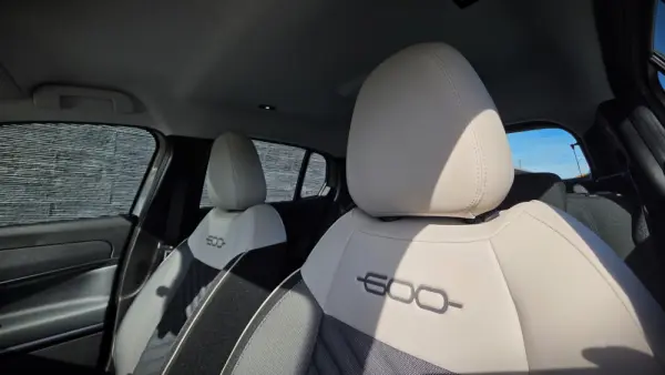 Fiat 600 1.2 Hybrid Sport 18