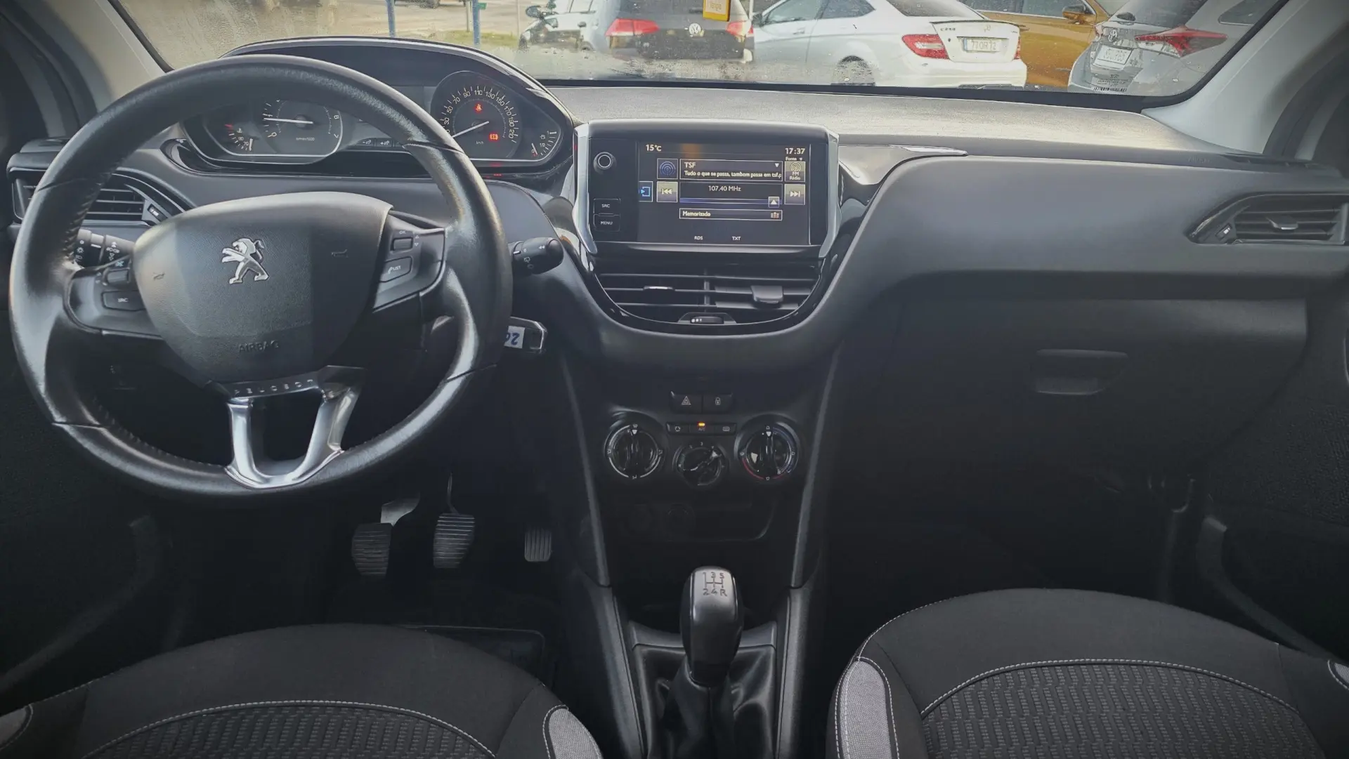 Peugeot 208 1.2 PureTech Active 12