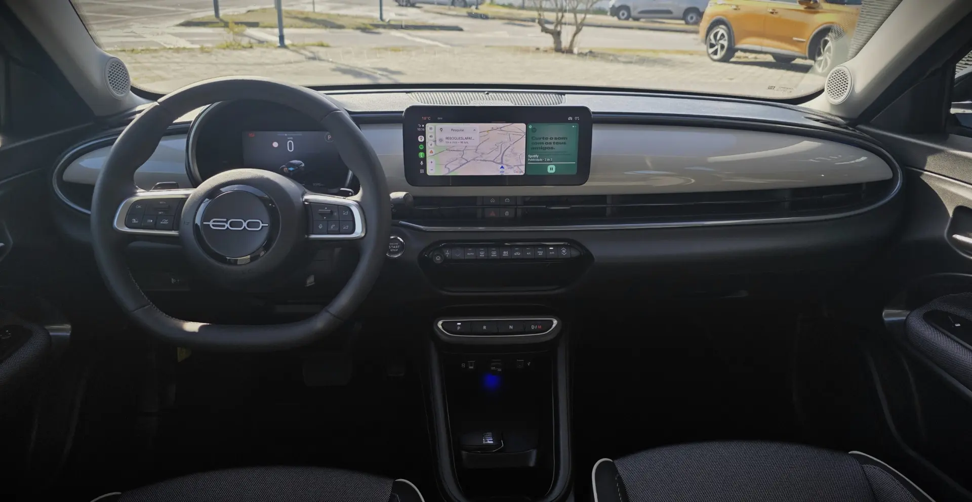 Fiat 600 1.2 Hybrid Sport 14