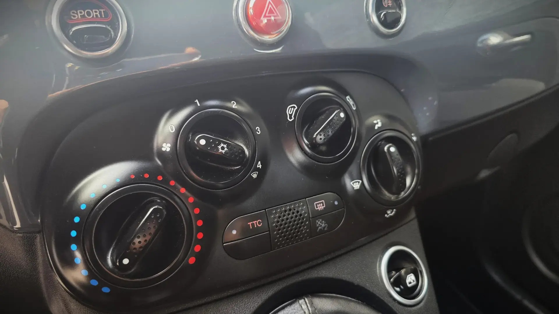 Abarth 595C 1.4 T-Jet 24