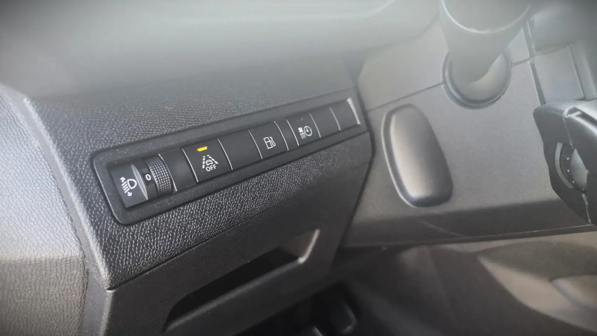 Peugeot 3008 1.6 HYBRID EAT8 ALLURE 20