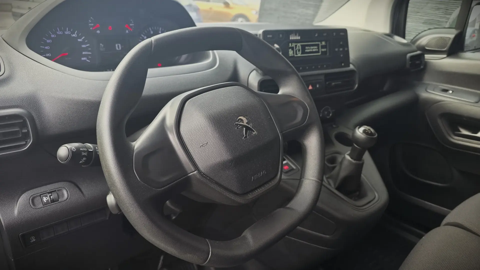 Peugeot Partner 1.5 BlueHDi Pro Standard 11