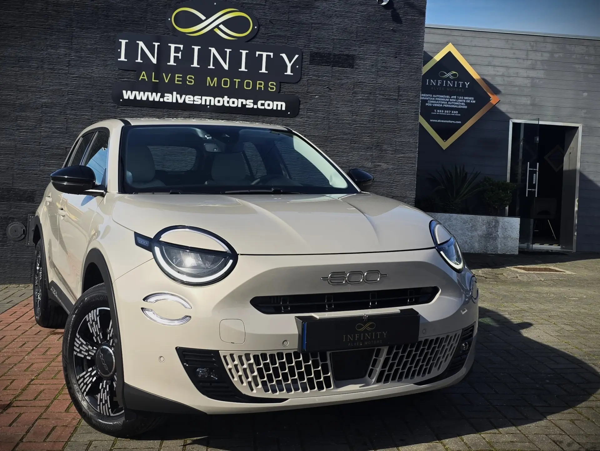 Fiat 600 1.2 Hybrid Sport 2