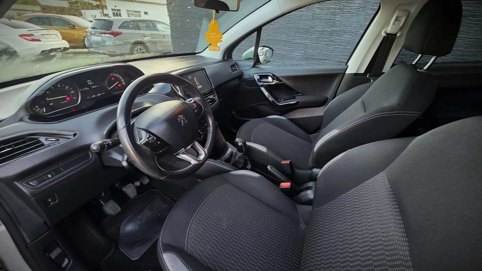 Peugeot 208 1.2 PureTech Active 13