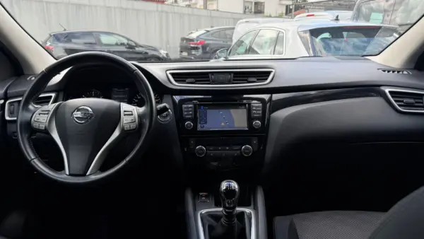 Nissan Qashqai 1.5 dCi tekna 13
