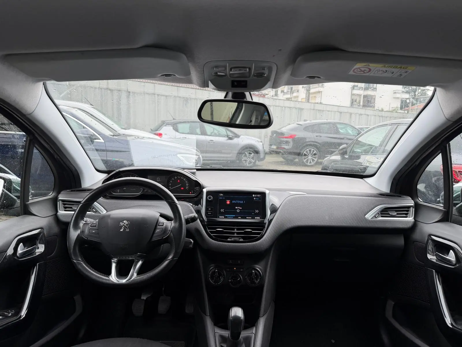 Peugeot 208 1.2 PureTech Style 8
