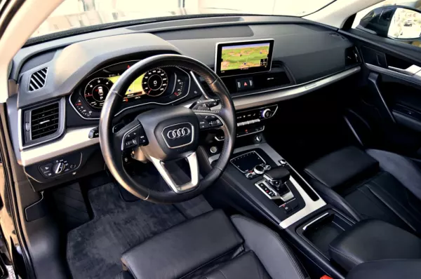 Audi Q5 2.0 TDi quattro Sport S-tronic 7