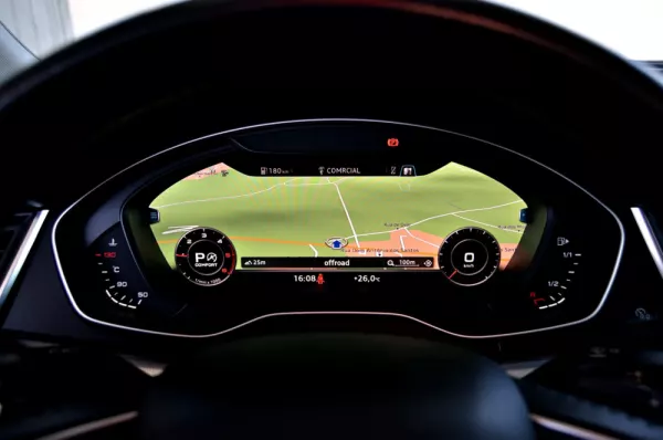 Audi Q5 2.0 TDi quattro Sport S-tronic 12