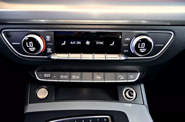 Audi Q5 2.0 TDi quattro Sport S-tronic 18