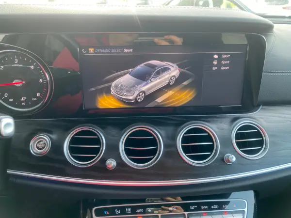 Mercedes-Benz E 220 d AMG Line 30