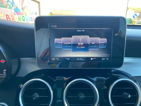 Mercedes-Benz GLC 220 d 4Matic 9G-TRONIC Exclusive 25