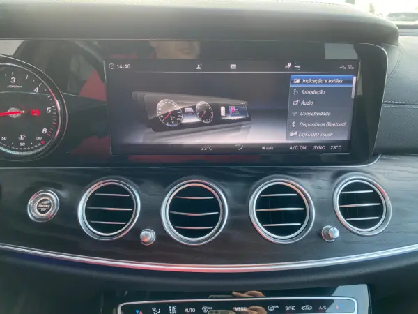 Mercedes-Benz E 220 d AMG Line 26