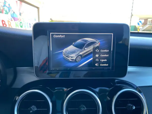 Mercedes-Benz GLC 220 d 4Matic 9G-TRONIC Exclusive 49