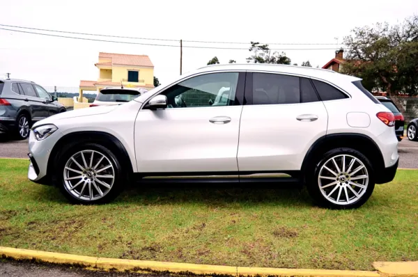 Mercedes-Benz GLA 250 e AMG Line 4