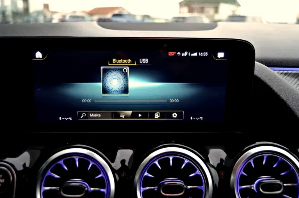 Mercedes-Benz GLA 250 e AMG Line 26