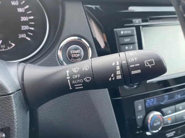 Nissan Qashqai 1.5 dCi N-Tec 17