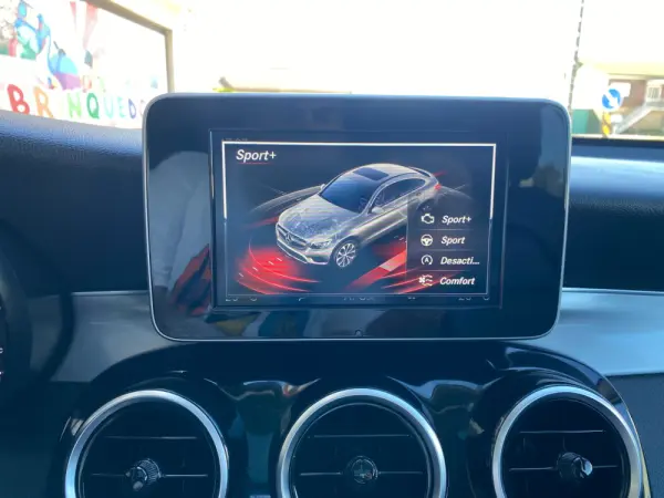 Mercedes-Benz GLC 220 d 4Matic 9G-TRONIC Exclusive 47