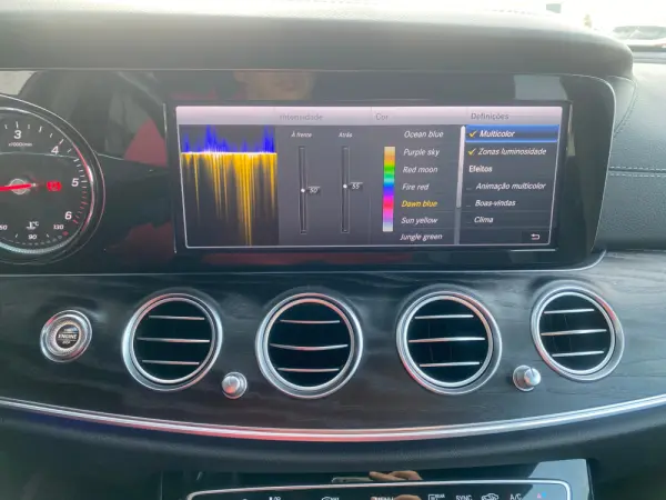 Mercedes-Benz E 220 d AMG Line 28