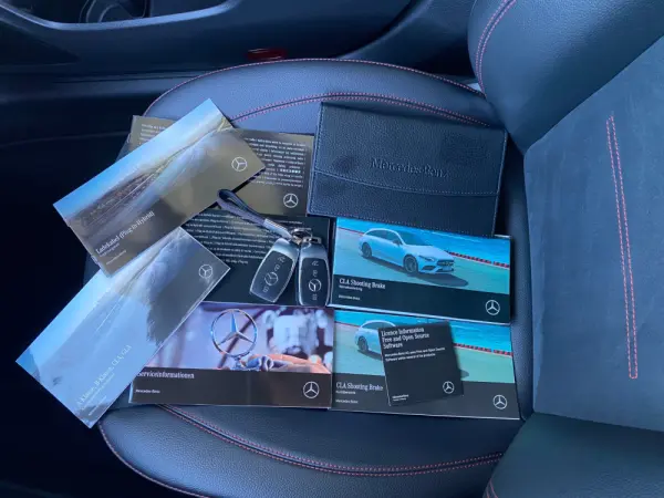 Mercedes-Benz CLA 250 e Shooting Brake AMG Line 37