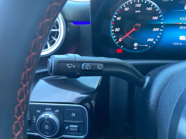 Mercedes-Benz CLA 250 e Shooting Brake AMG Line 12