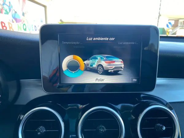 Mercedes-Benz GLC 220 d 4Matic 9G-TRONIC Exclusive 41