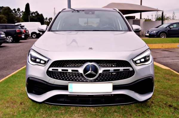 Mercedes-Benz GLA 250 e AMG Line 2