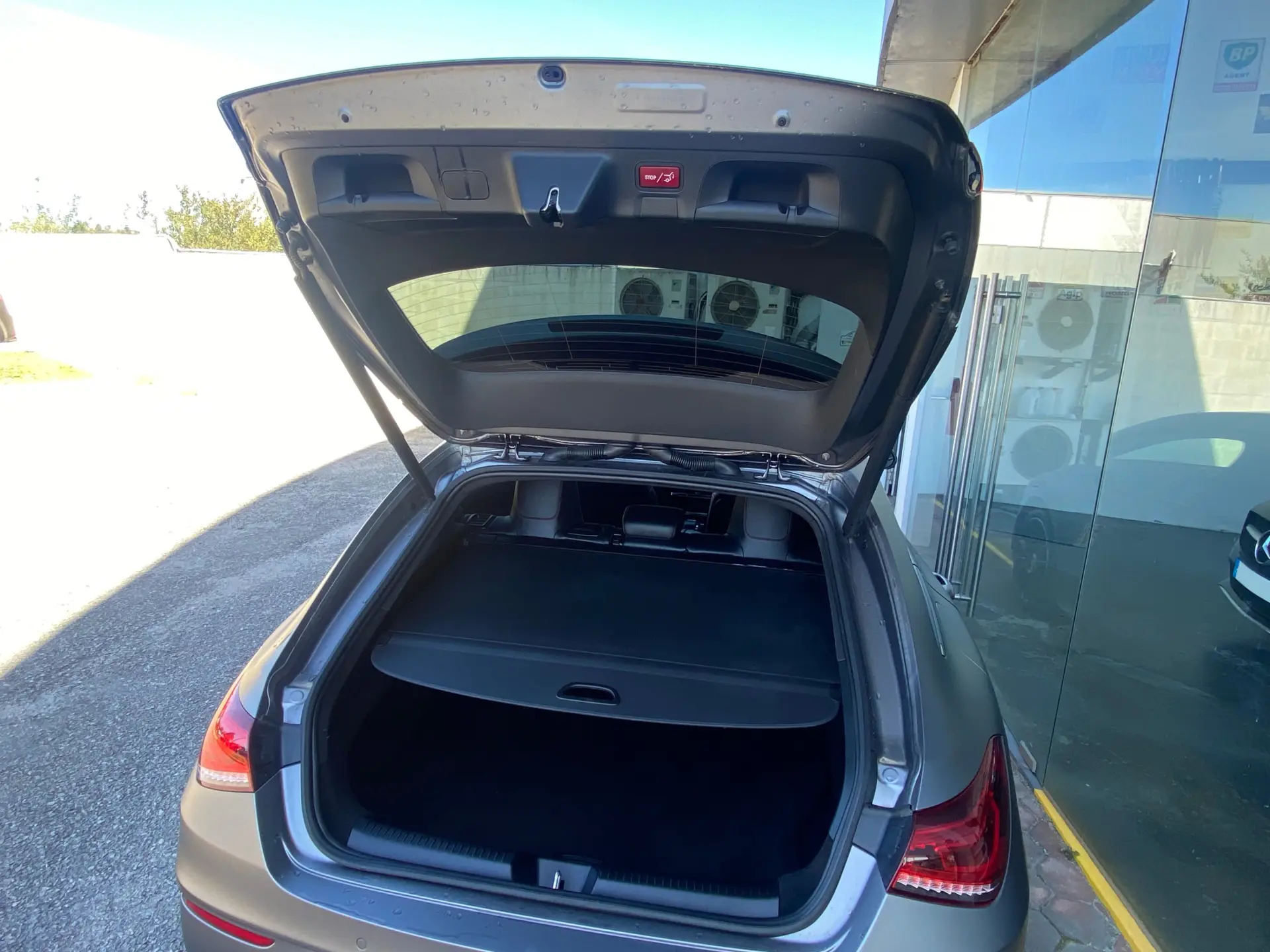 Mercedes-Benz CLA 250 e Shooting Brake AMG Line 39