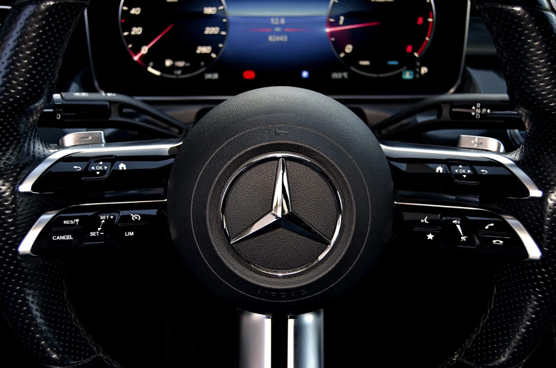 Mercedes-Benz C 300 d AMG Line 15